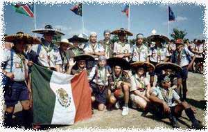Украинские скауты на Джамбори в Голландии с мексиканскими друзьями (1995г.)